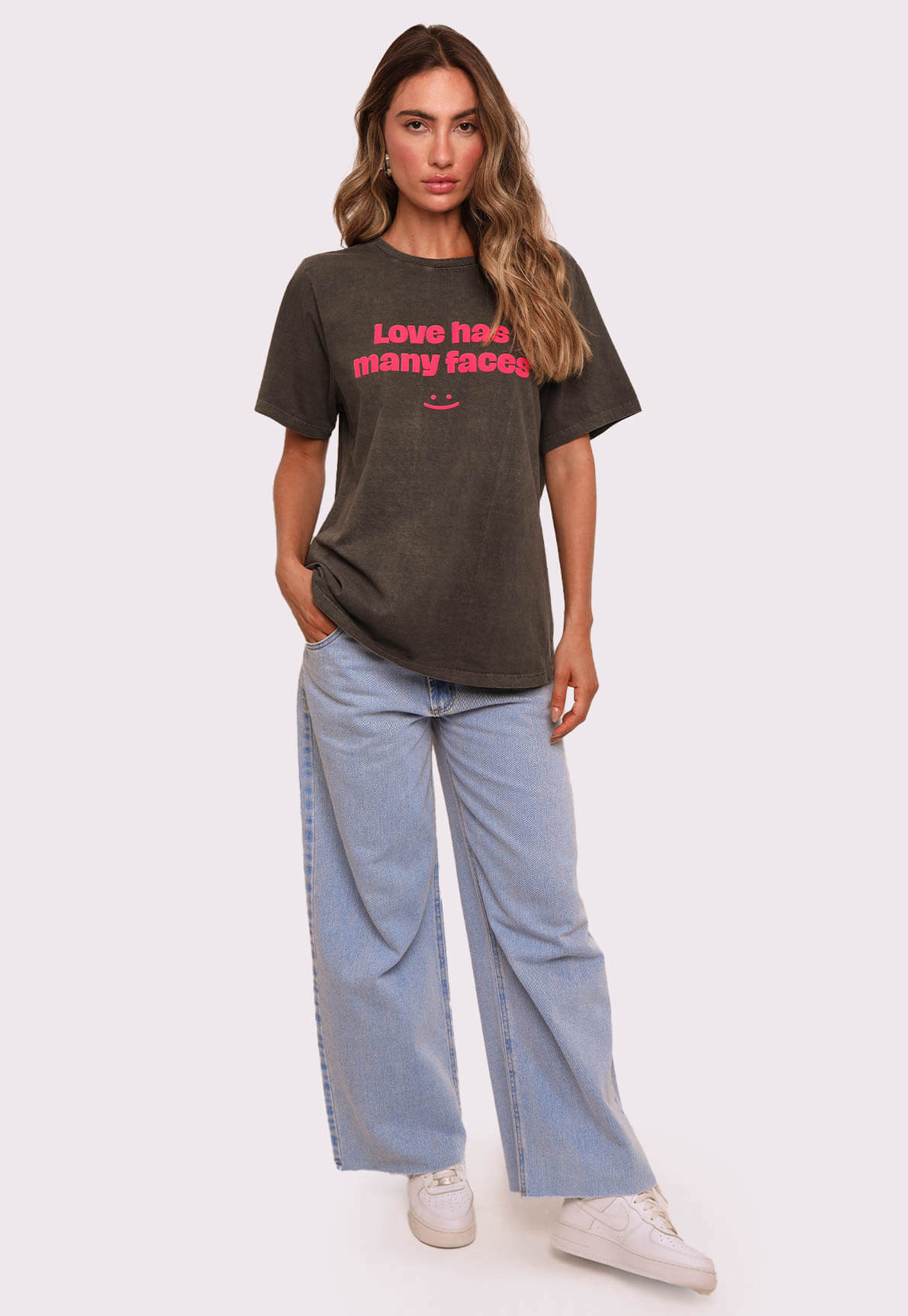 42983-t-shirt-love-has-many-faces-mundo-lolita-2